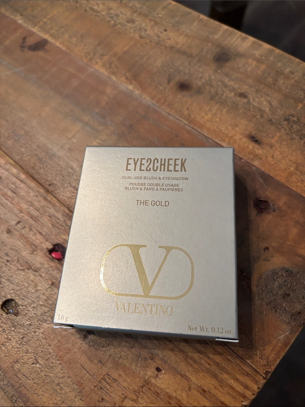 Valentino Eye2Cheek Dual-Use Blush & Eyeshadow — Gold Pearlescent gorgeous case